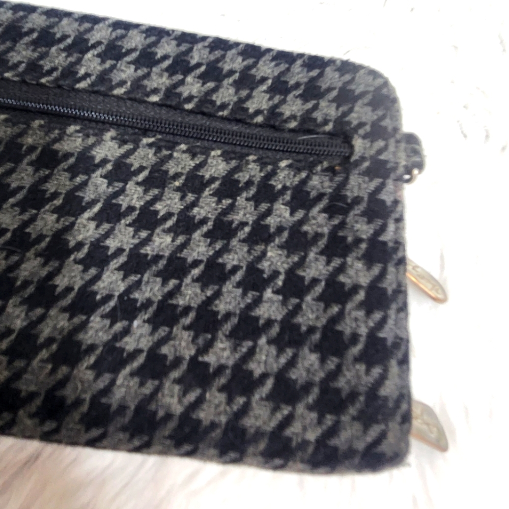 Thirty-One Houndstooth Pattern Bifold Wallet - image 6